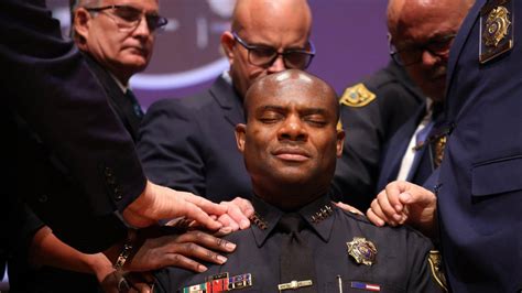 Miami Beach swears in Wayne Jones as first Black police chief